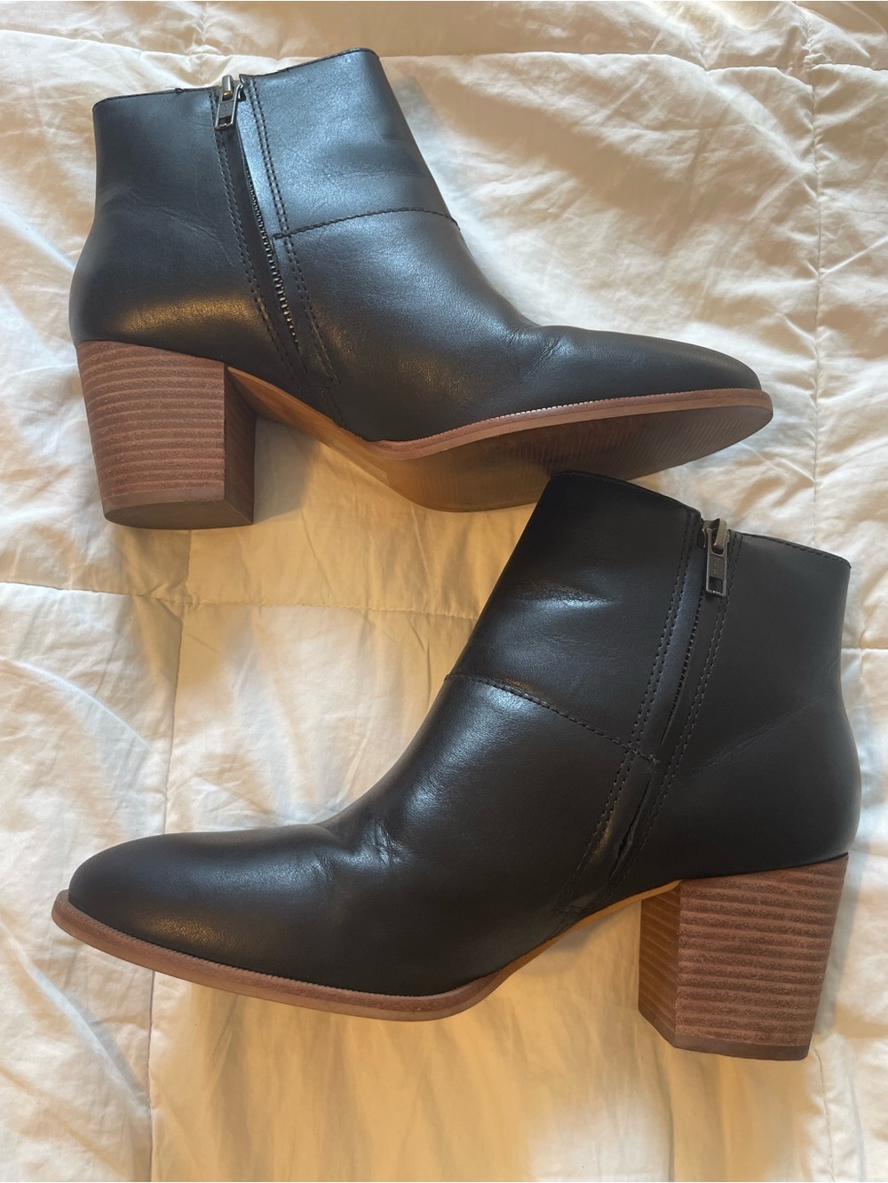Madewell Rosie Ankle Boot Black leather heel zip size 8.5 made in Brazil